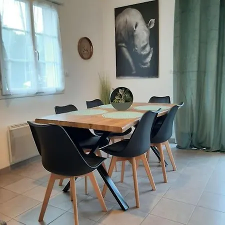 Proche Aeroport A Pied O' Jungle Apartment