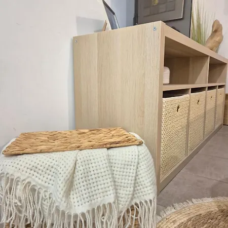 Aeroport A Pied La Signature Dore Tillé