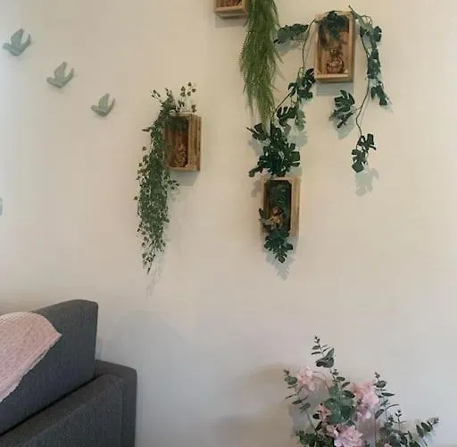 Aeroport A Pied La Signature Dore *